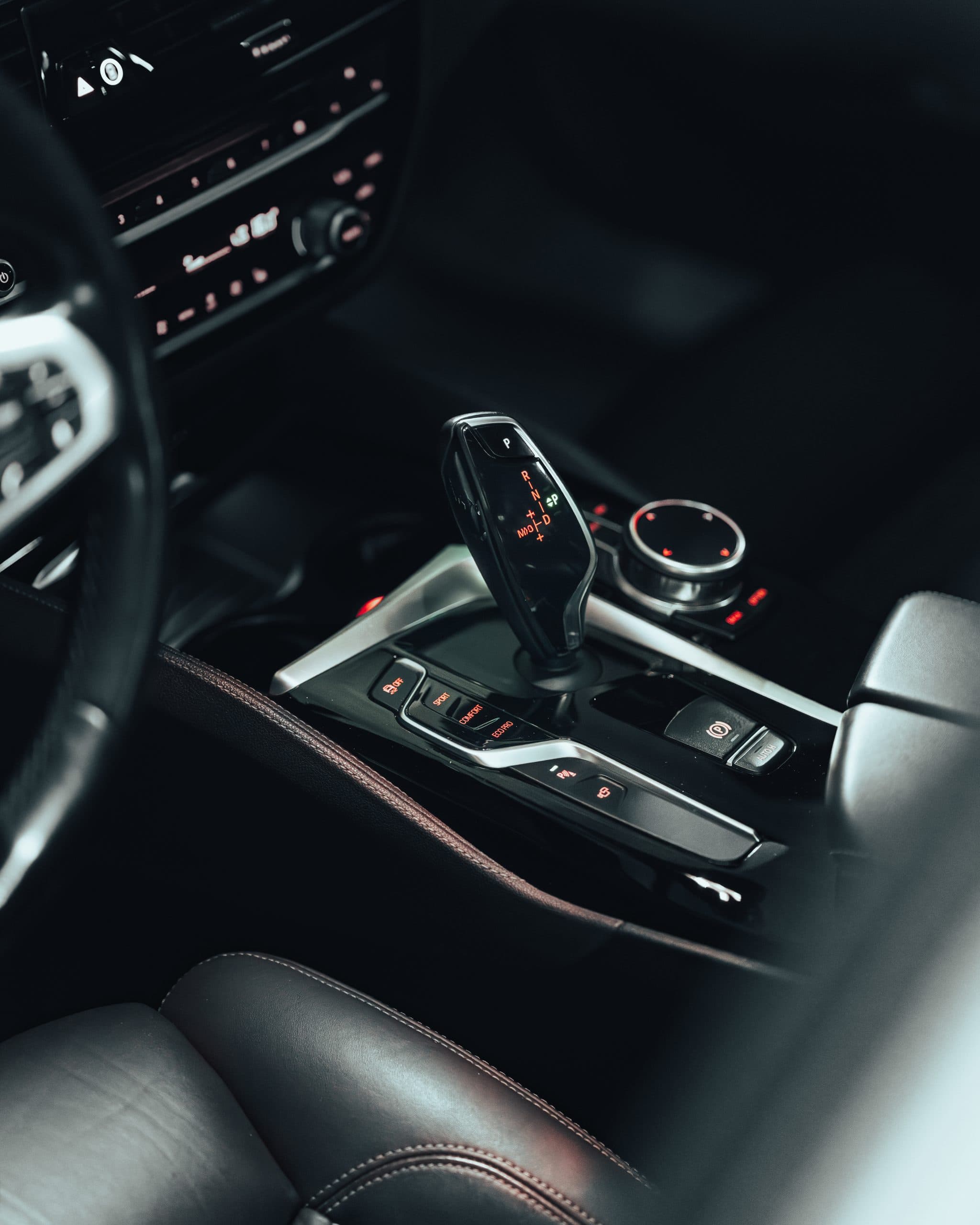 BMW M550i 700 KM - zdjęcie 3