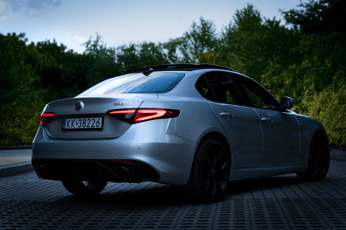 Alfa Romeo Giulia Q4 - zdjęcie 14
